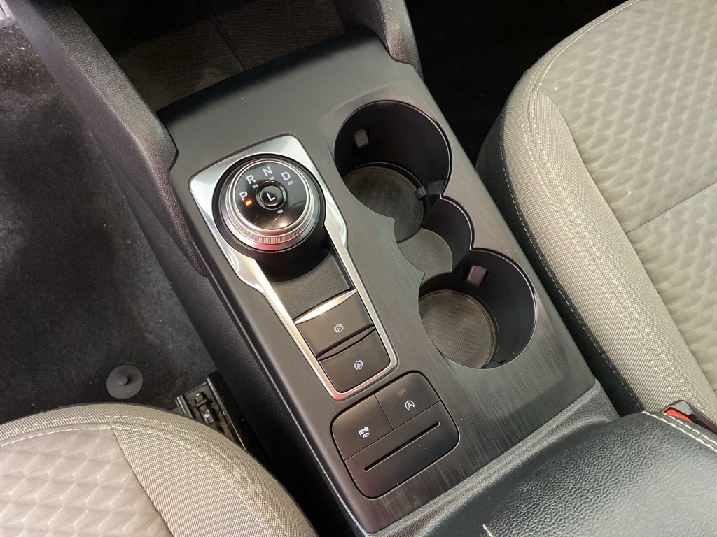 2020 Ford Escape SE photo 6