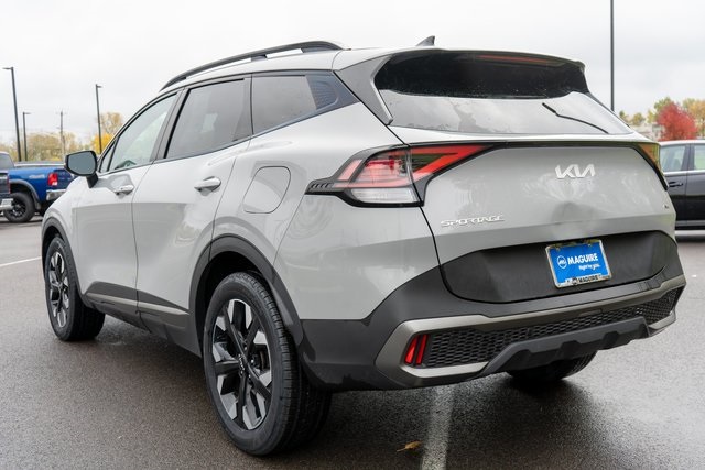 2023 Kia Sportage X-Line photo 3