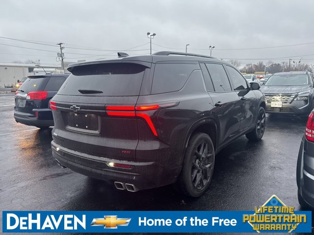 2024 Chevrolet Traverse RS photo 2