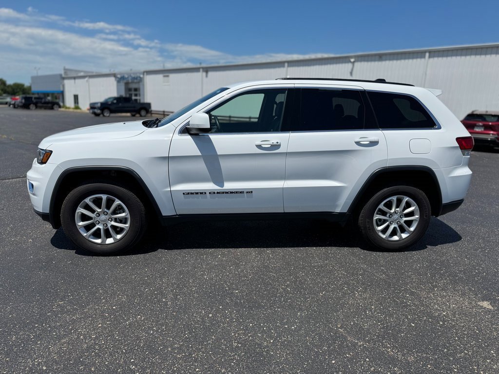 2022 Jeep Cherokee Laredo X photo 2