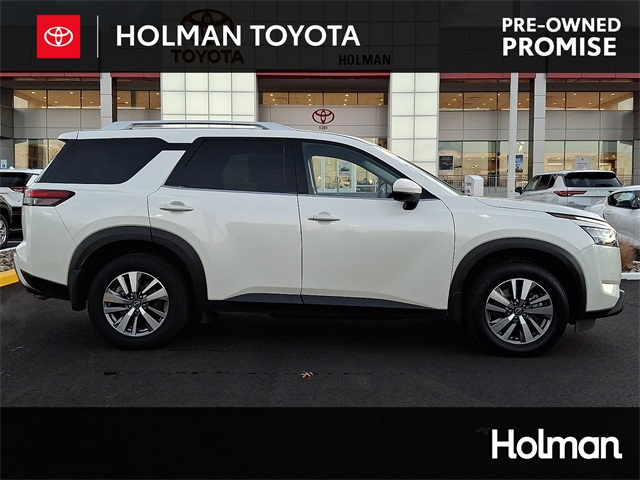 2022 Nissan Pathfinder