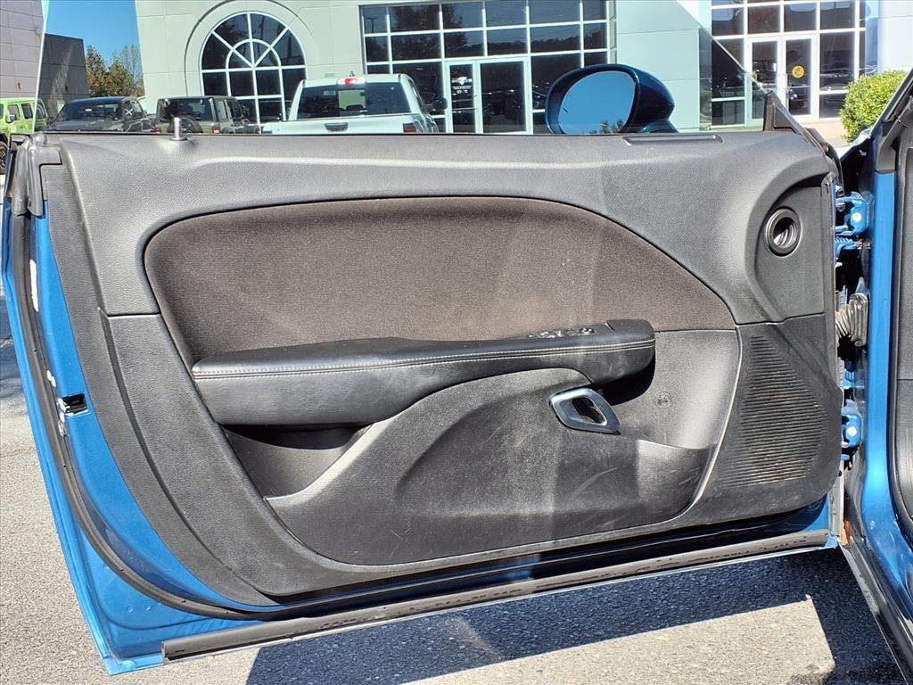 2021 Dodge Challenger SXT photo 4