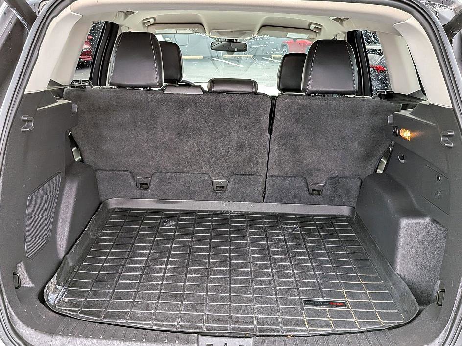 2019 Ford Escape Titanium photo 30