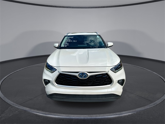 2023 Toyota Highlander Hybrid Bronze Edition photo 3