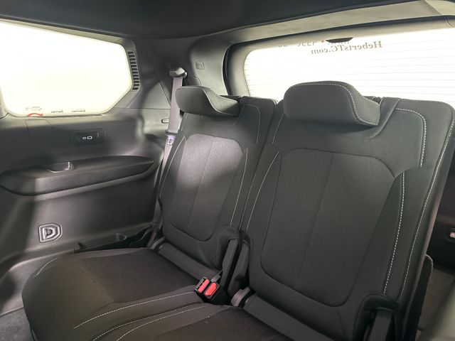 2025 Jeep Grand Cherokee Laredo X photo 27