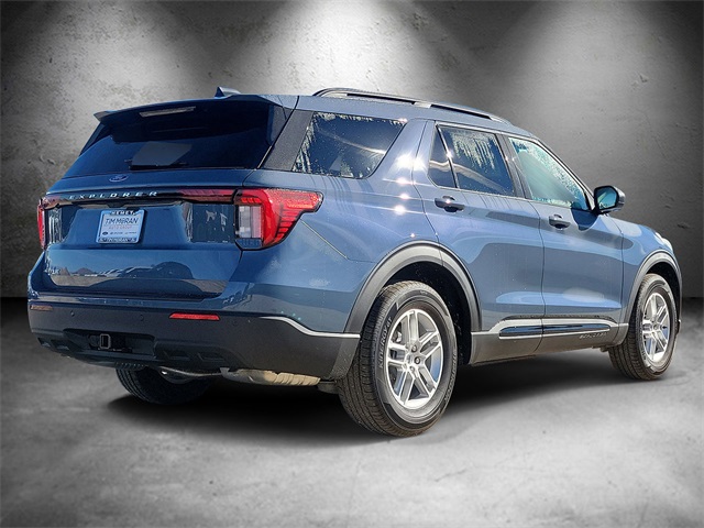 2026 Ford Explorer photo 3