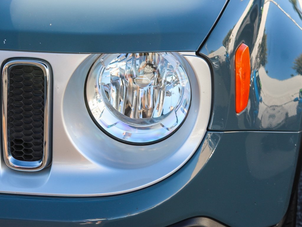 2017 Jeep Renegade Limited photo 2