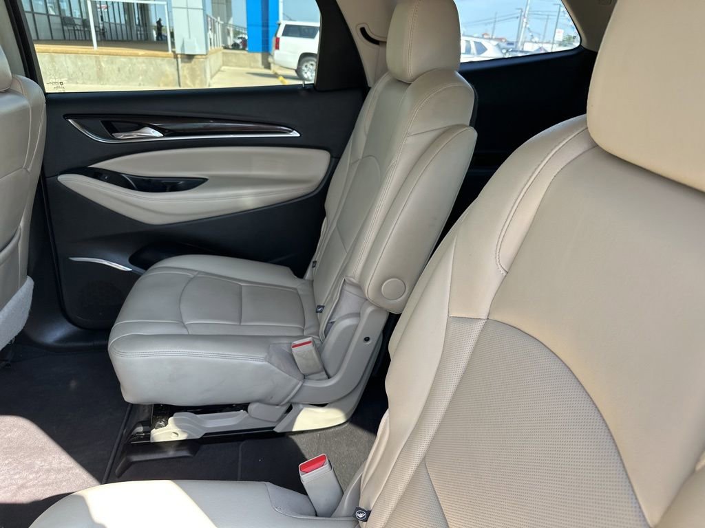 2021 Buick Enclave Essence photo 19