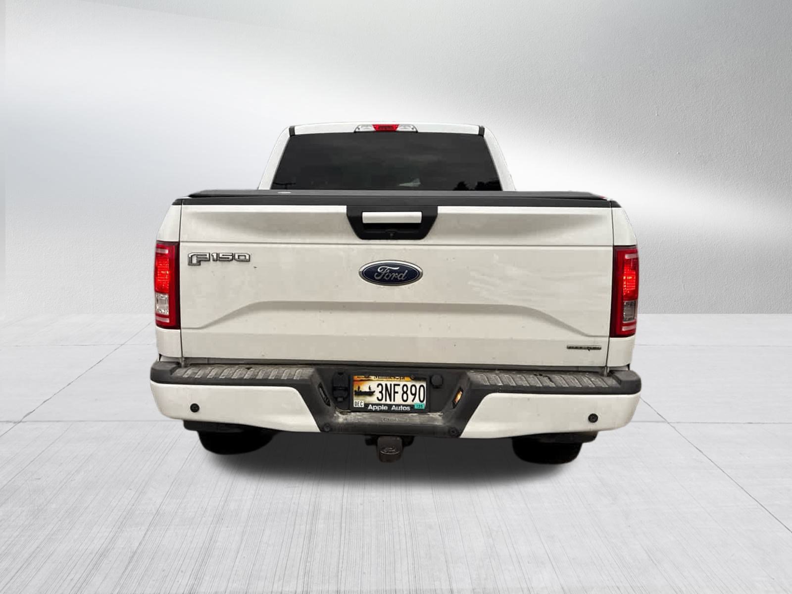 2015 Ford F-150 XLT photo 6