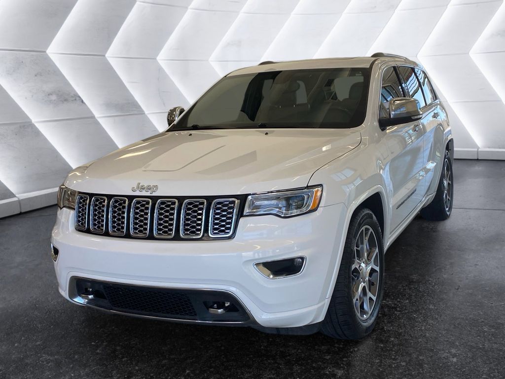2020 Jeep Grand Cherokee Overland photo 2