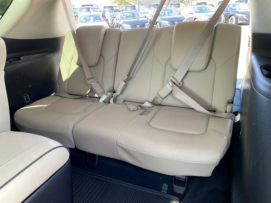 2021 Nissan Armada Platinum photo 24