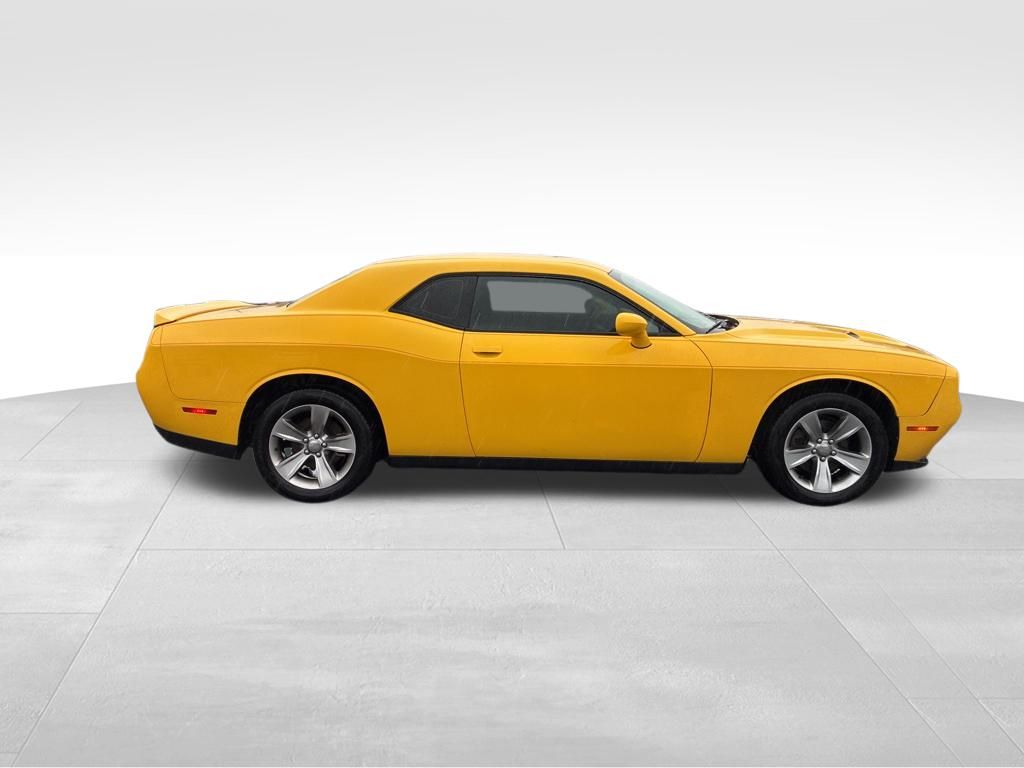 2018 Dodge Challenger SXT photo 6