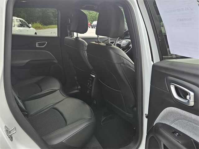 2025 Jeep Compass Latitude photo 15