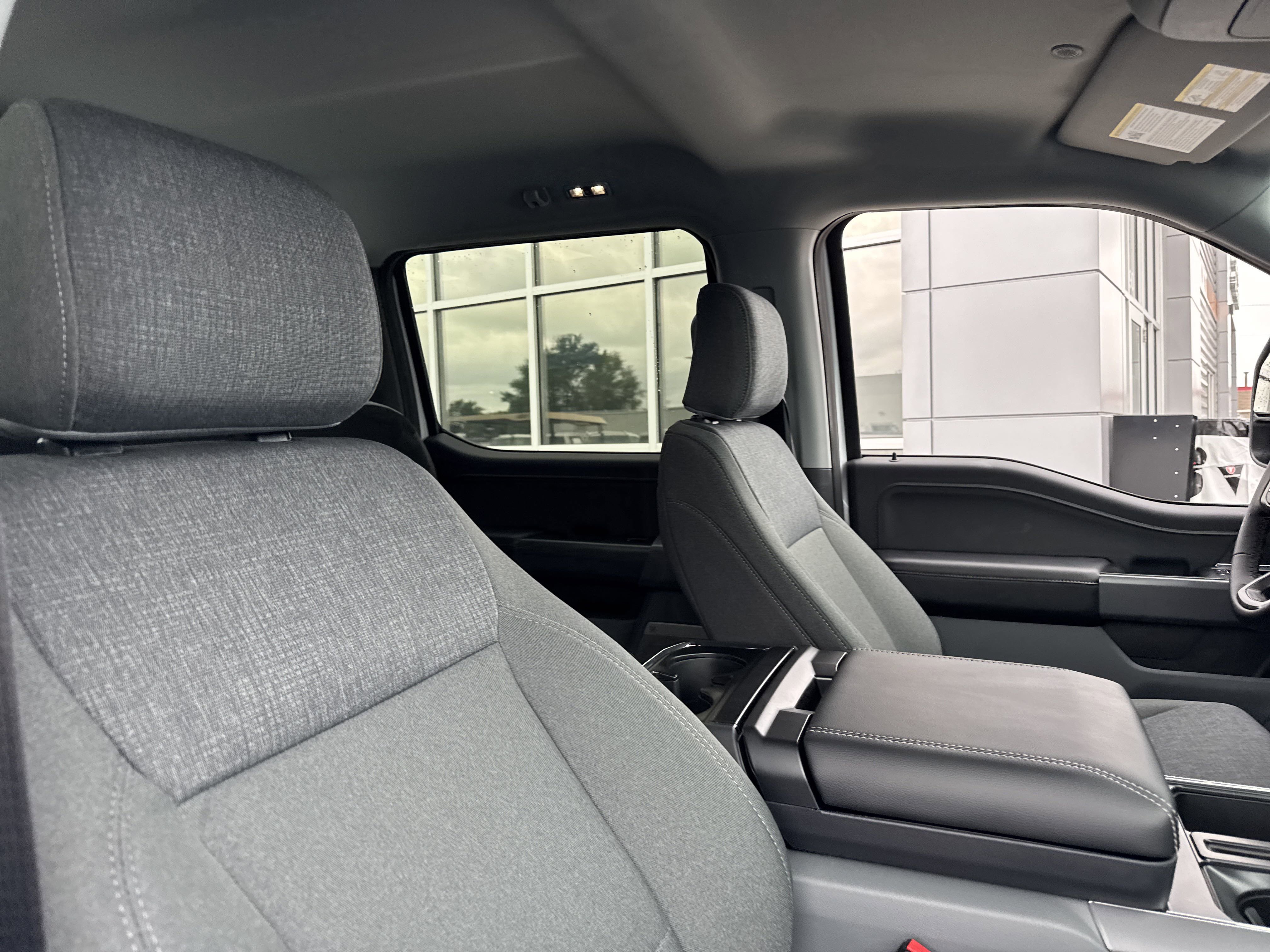 2024 Ford F-150 XLT photo 10