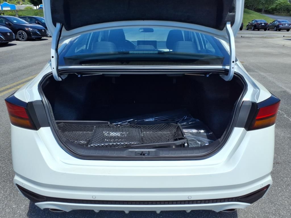 2025 Nissan Altima SV Special Edition photo 13
