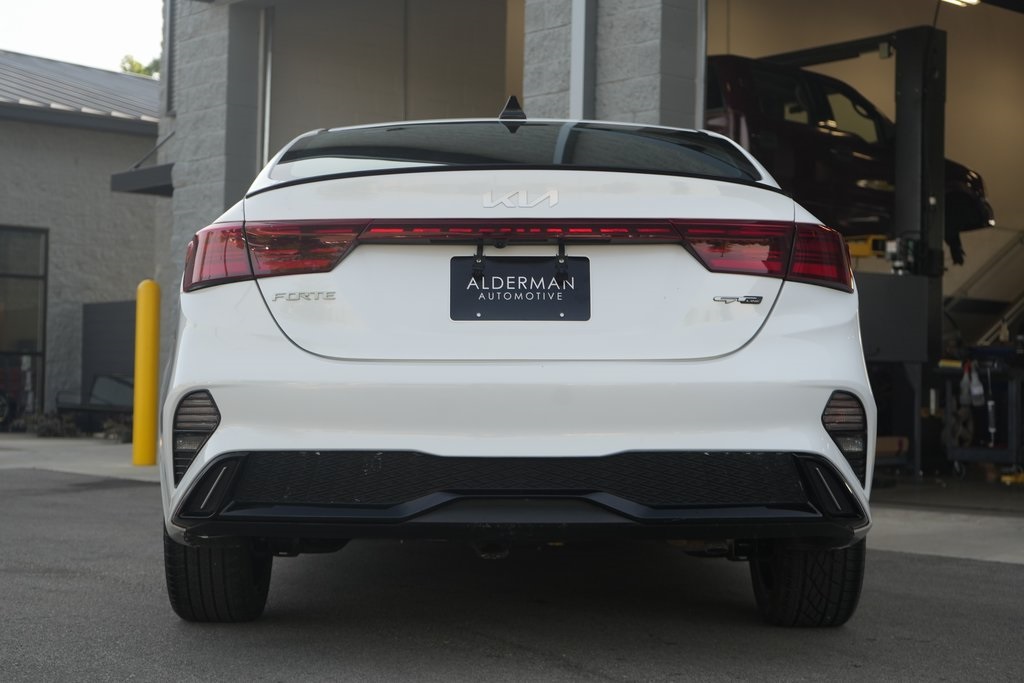 2023 Kia Forte GT-Line photo 13
