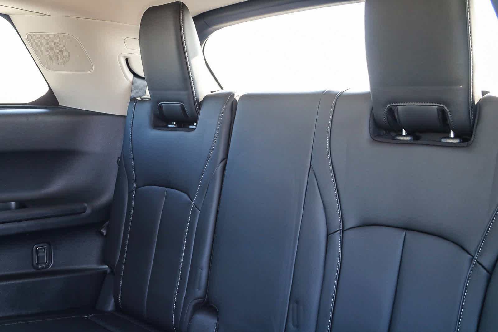 2025 Infiniti QX60 Pure photo 16