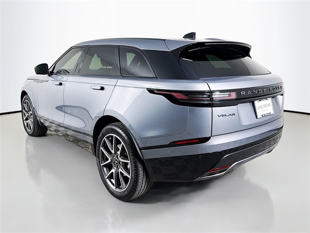 2026 Land Rover Range Rover Velar SE photo 4