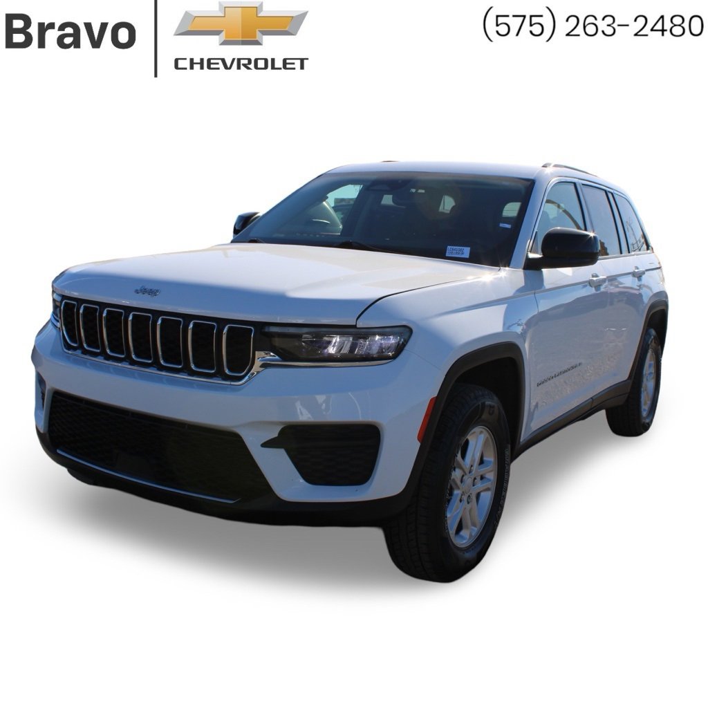 2023 Jeep Grand Cherokee Laredo's photo