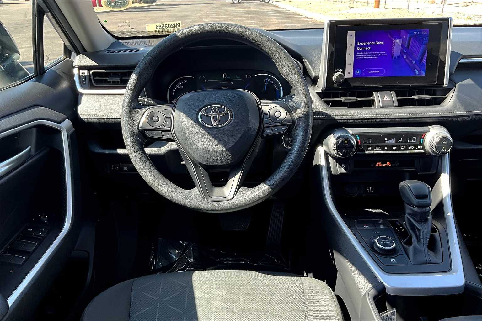 2024 Toyota RAV4 Hybrid XLE photo 5