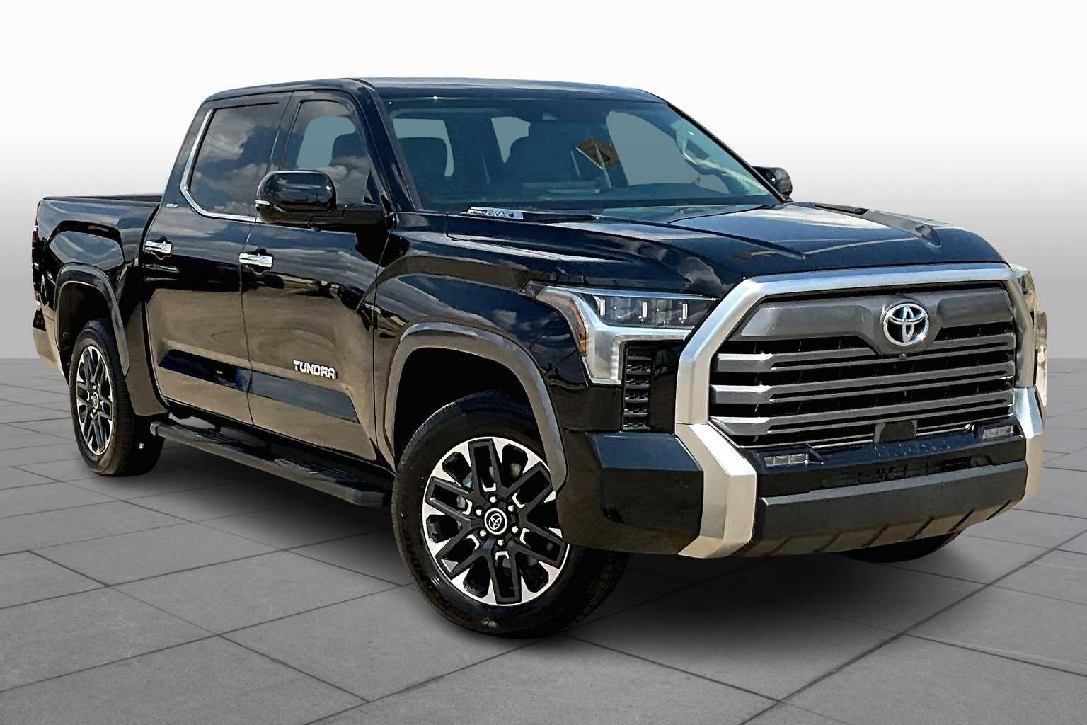 2024 Toyota Tundra Limited CrewMax photo 2
