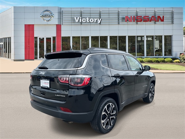 2022 Jeep Compass Limited photo 2
