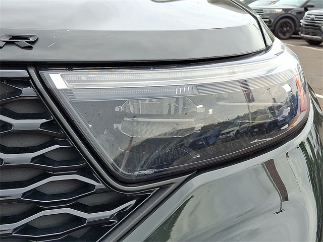 2022 Ford Explorer ST photo 6
