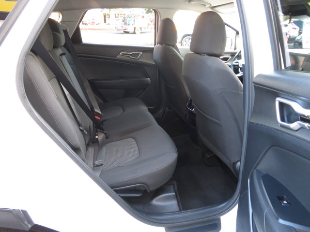 2023 Kia Sportage LX photo 10