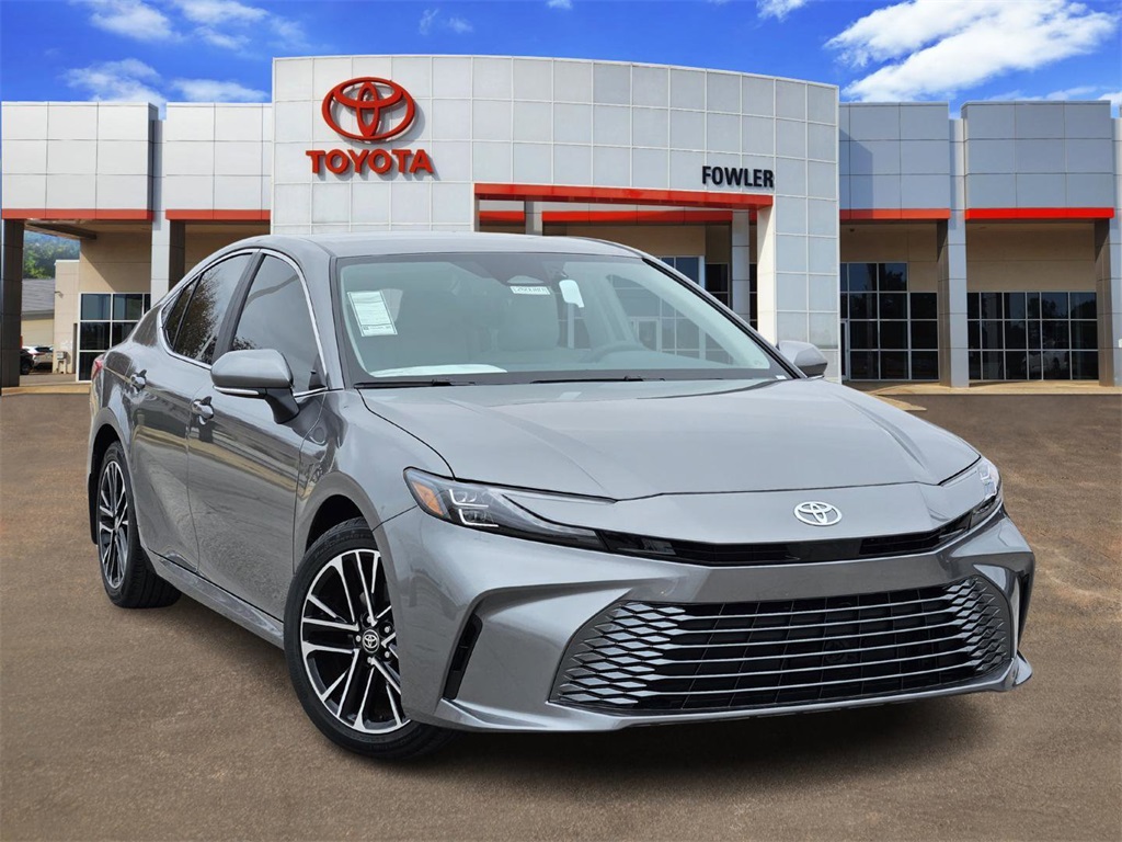 2026 Toyota Camry XLE's photo
