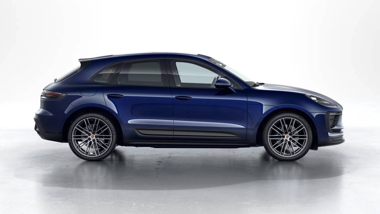 2026 Porsche Macan Base photo 7