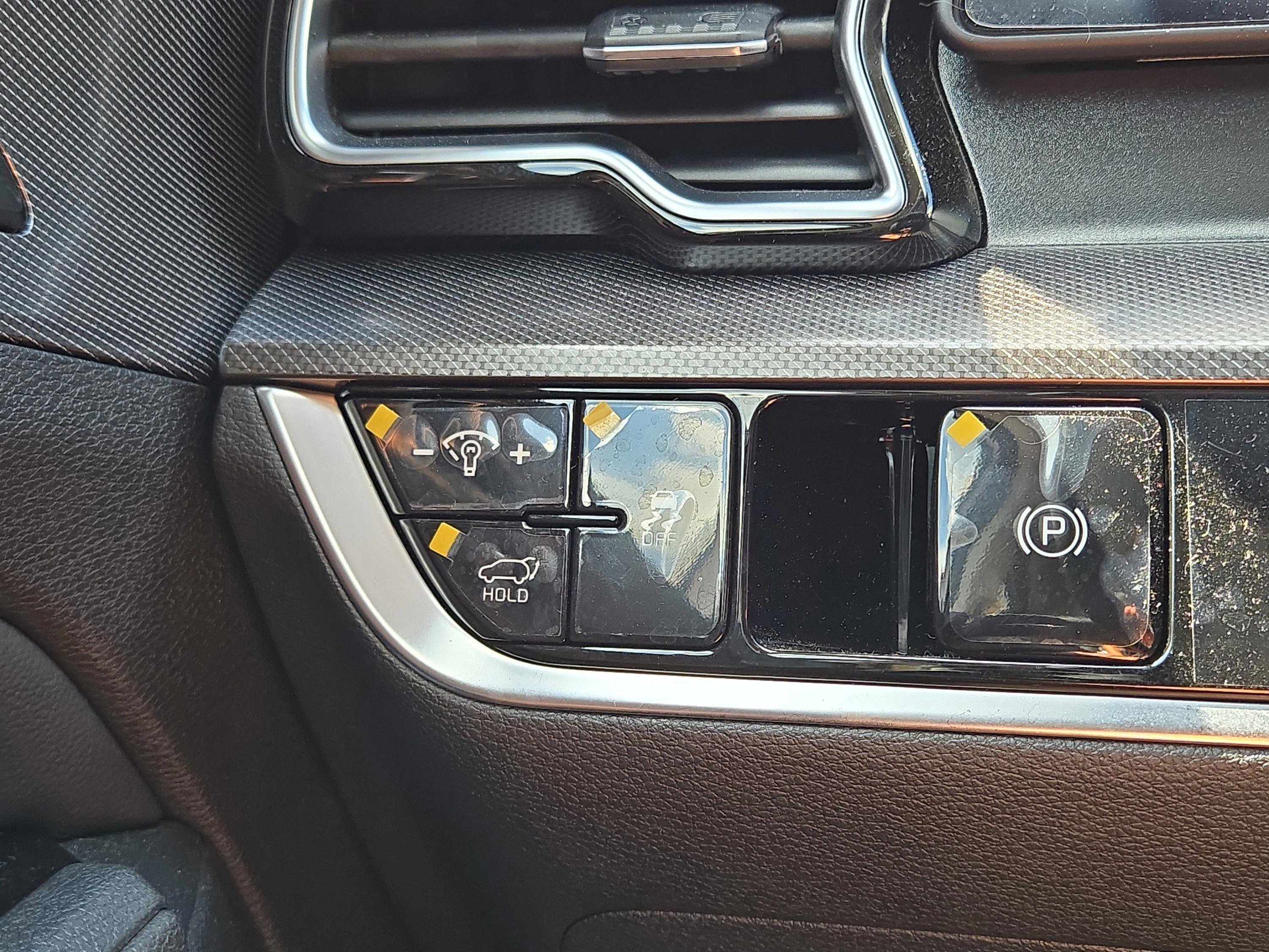 2025 Kia Sportage SX photo 20