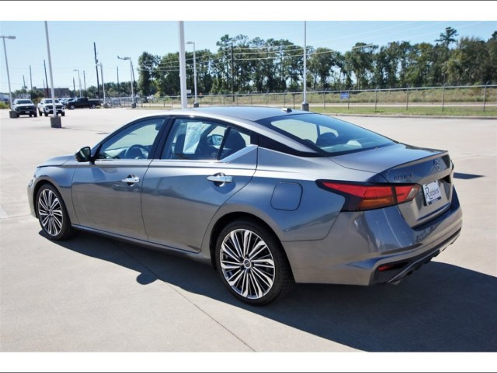 2023 Nissan Altima 2.5 SL - 7