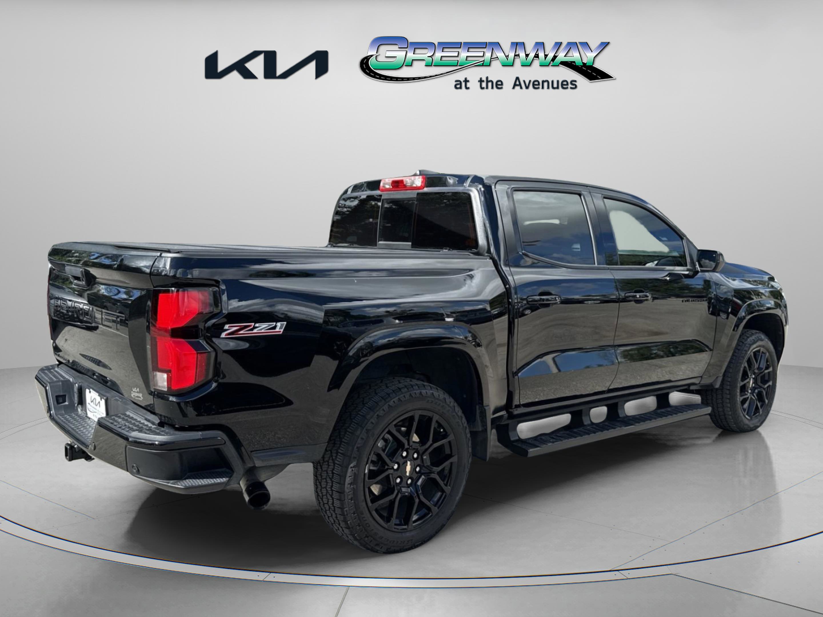 2024 Chevrolet Colorado Z71 photo 4