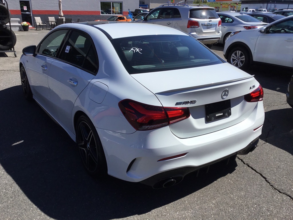 2021 Mercedes Benz A 35 AMG photo 3