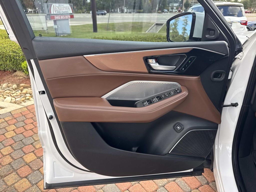 2022 Acura MDX Technology photo 17