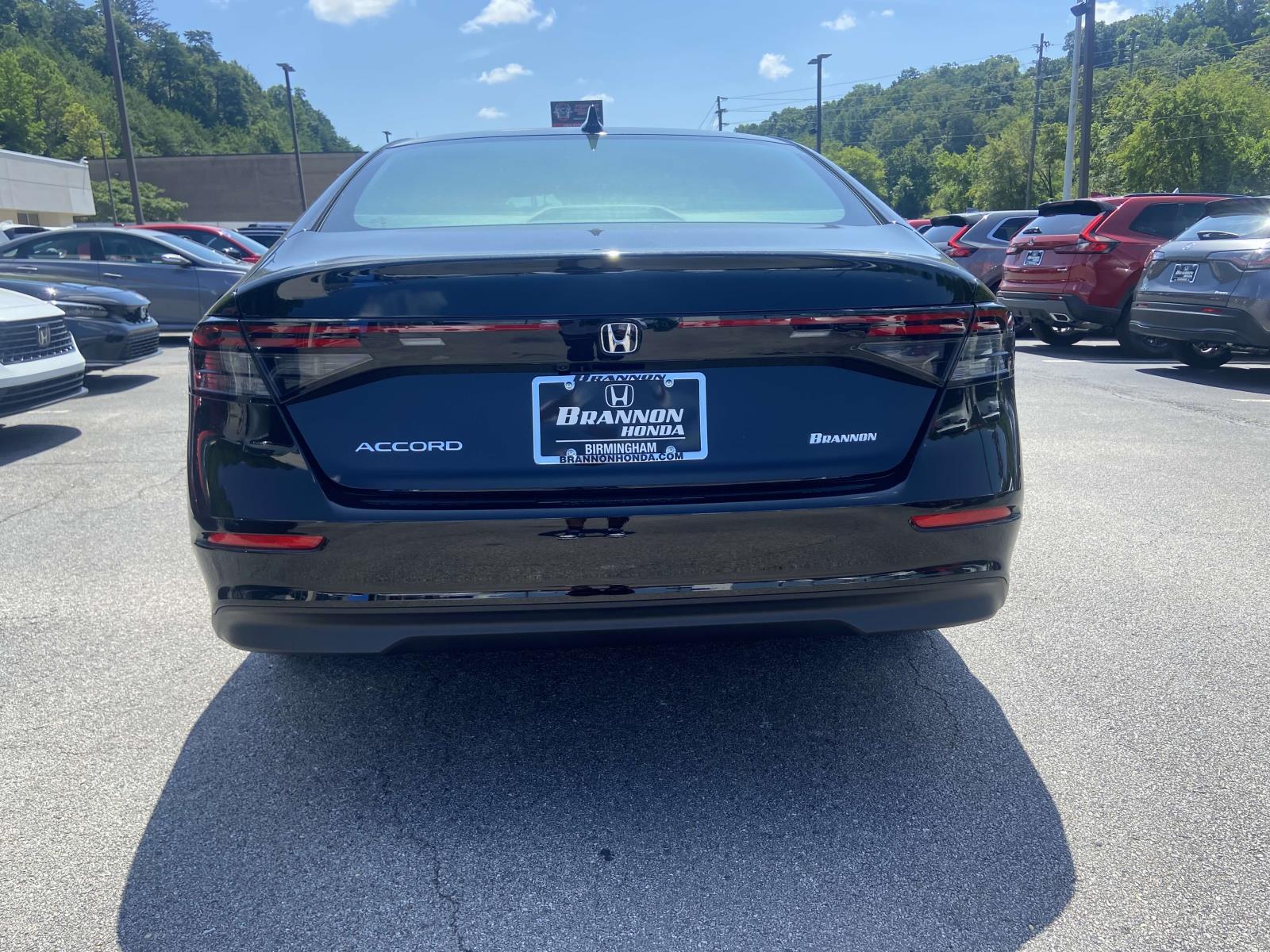 2025 Honda Accord LX photo 2