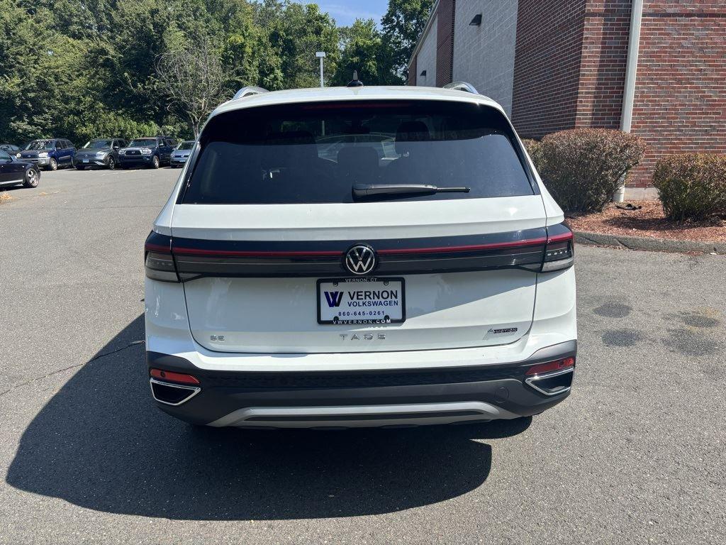 2025 Volkswagen Taos SE photo 3