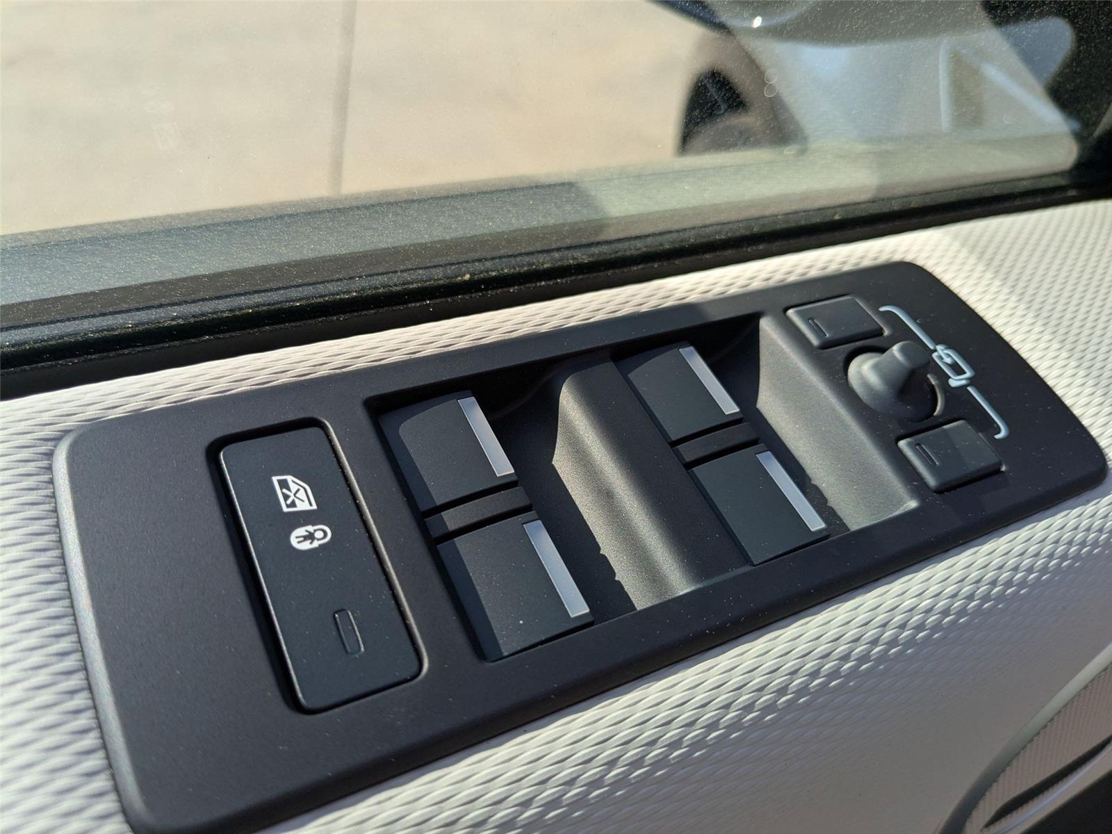 2025 Land Rover Discovery SE photo 10