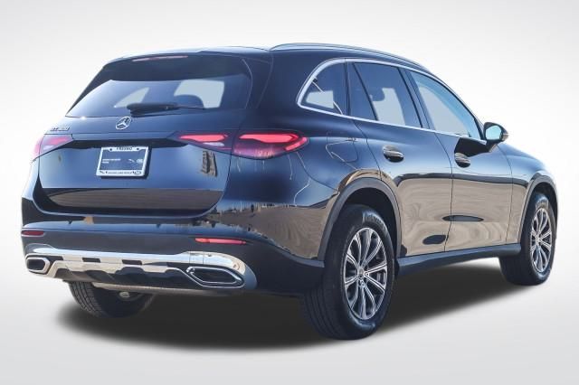 2023 Mercedes Benz GLC 300 4MATIC photo 4
