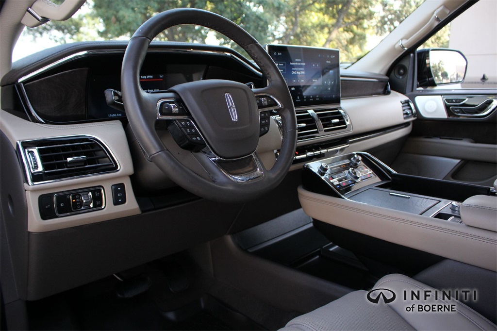 2024 Lincoln Navigator Reserve photo 8