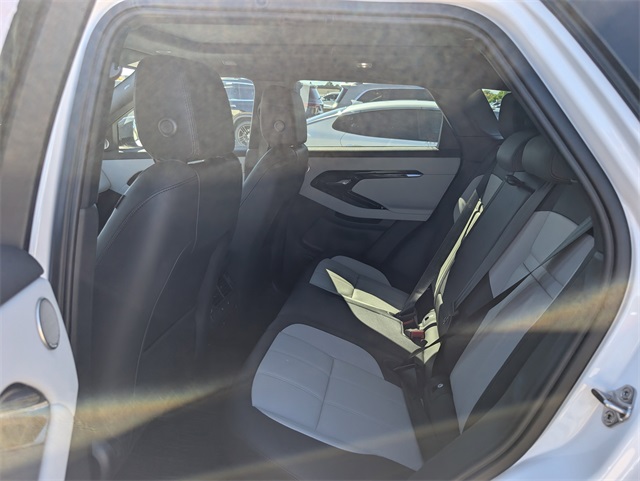2026 Land Rover Range Rover Evoque Dynamic SE photo 5