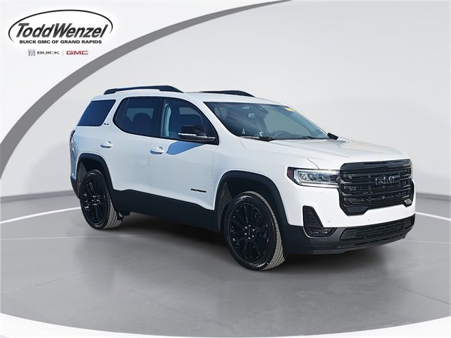 2023 GMC Acadia SLE's photo