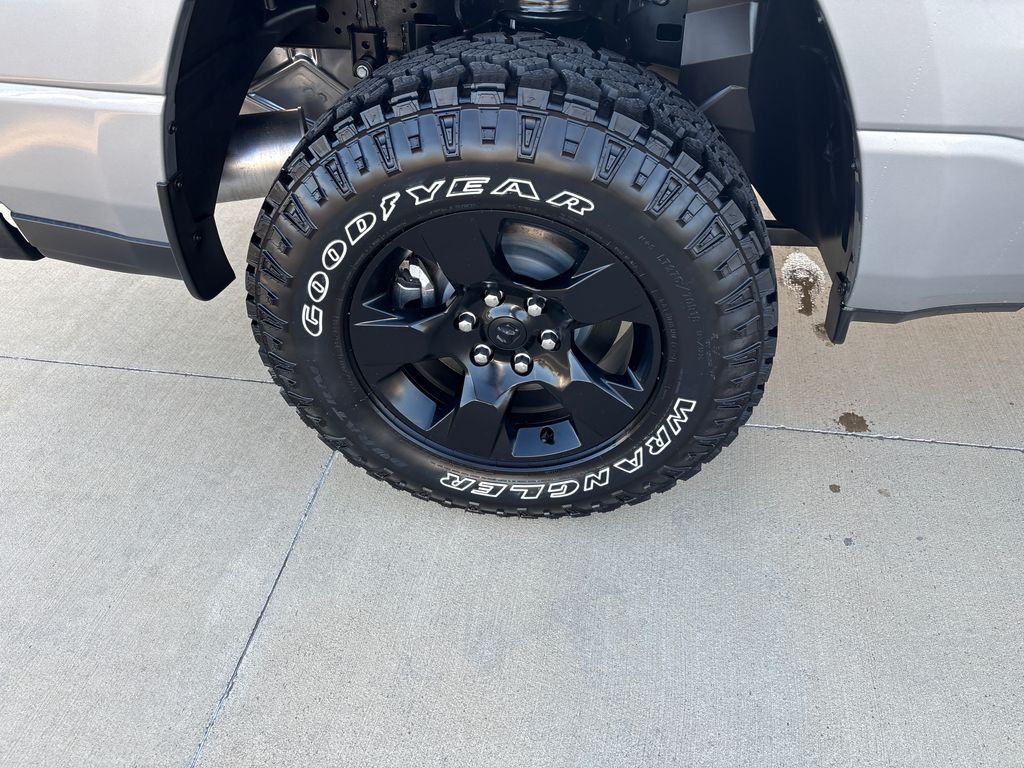 2025 Ram 1500 Warlock photo 4