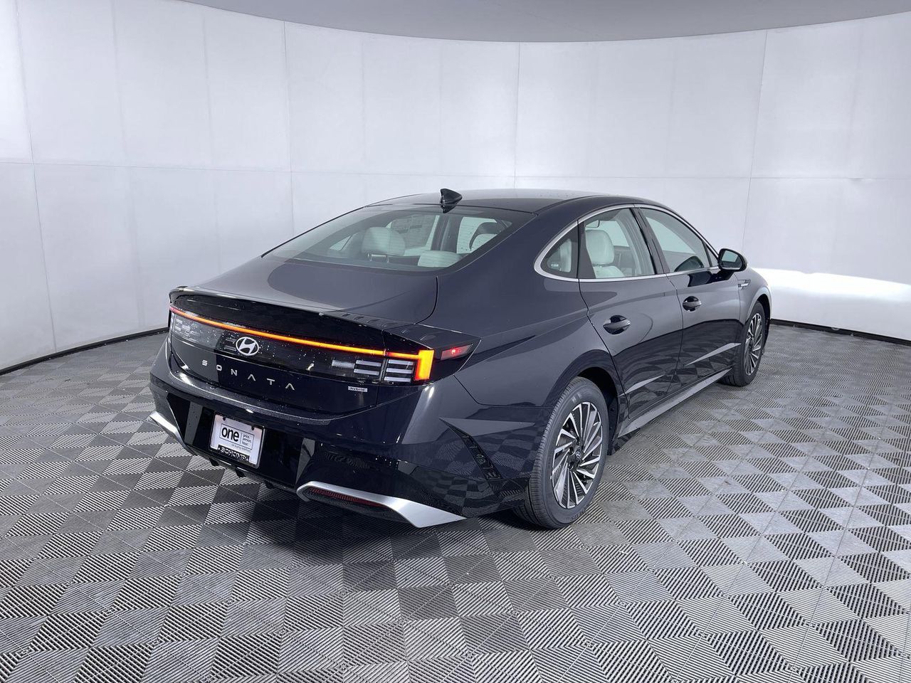 2025 Hyundai Sonata Hybrid SE photo 4