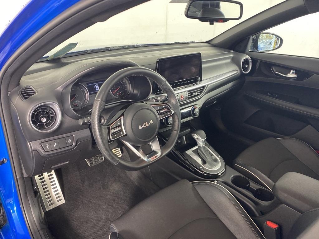2023 Kia Forte GT-Line photo 9