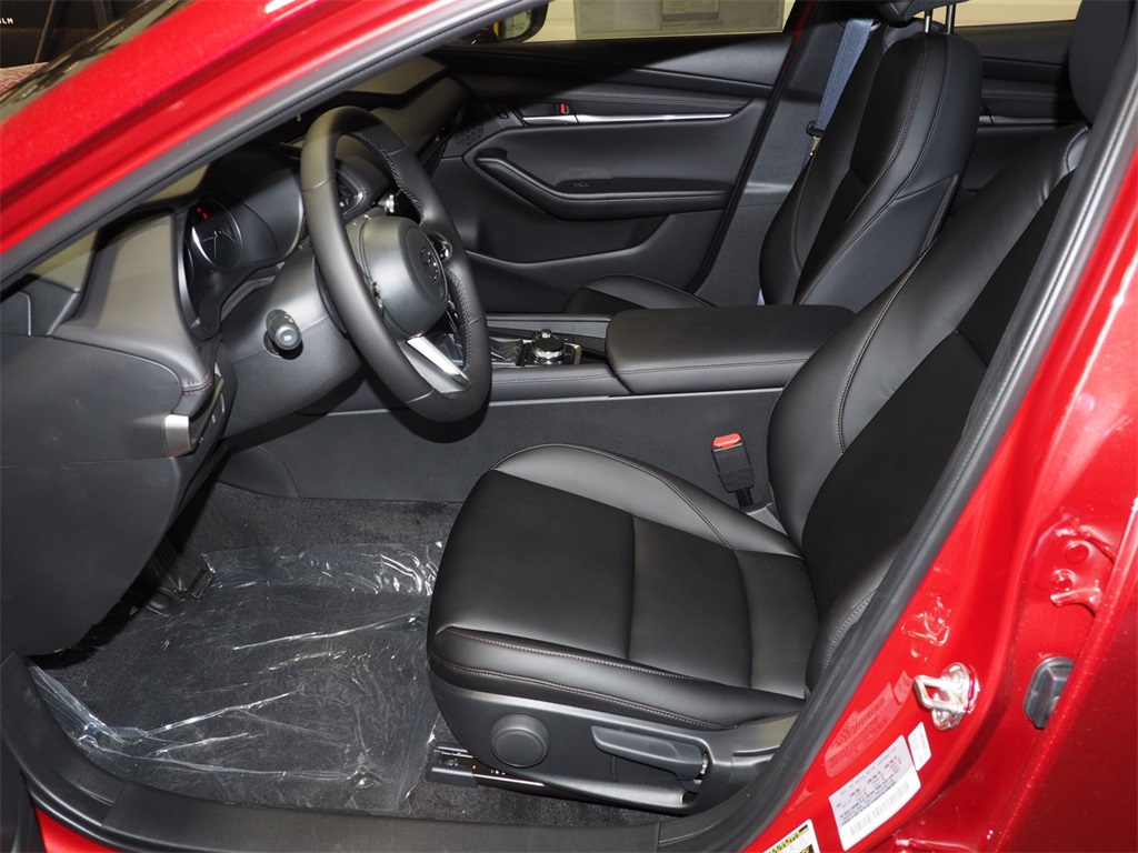 2025 Mazda Mazda3 Hatchback 2.5 Select Sport photo 4