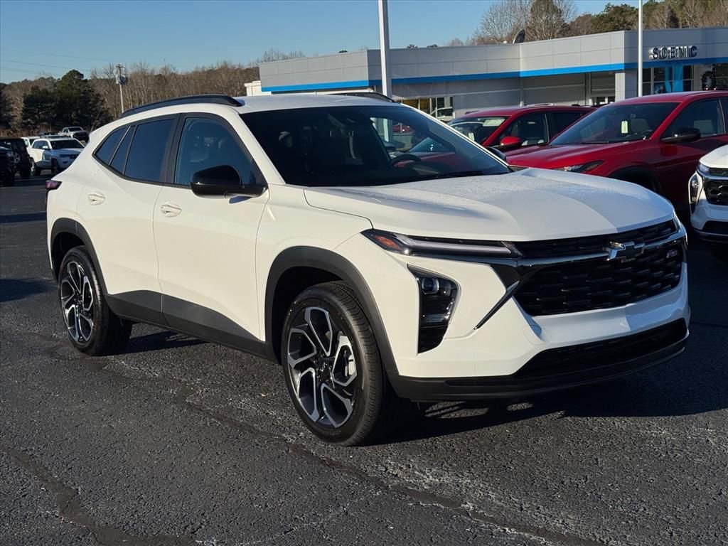 2026 Chevrolet Trax RS's photo