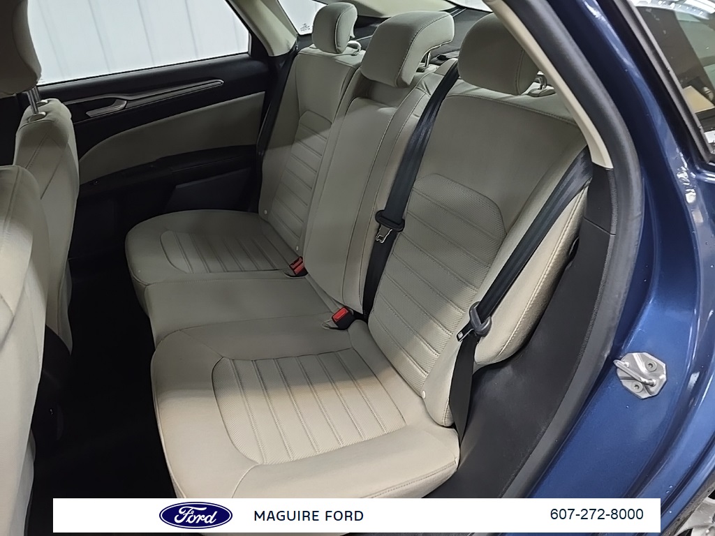 2019 Ford Fusion S photo 30