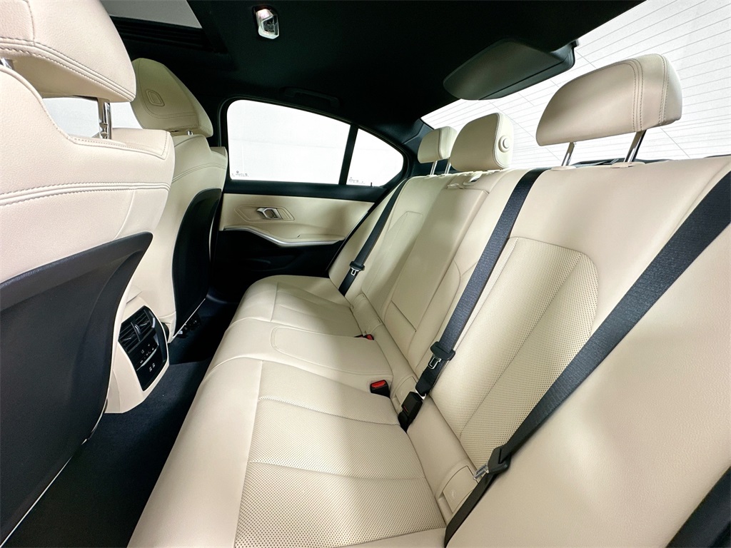 2025 Bmw 330i xDrive photo 22
