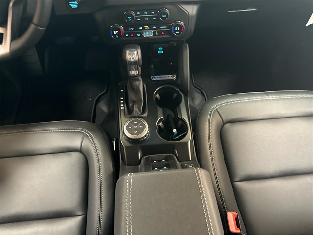 2025 Ford Bronco Badlands photo 18